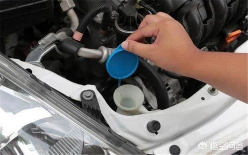 小汽车玻璃水有多少升(小汽车玻璃水的容量与相关知识解析) 小汽车玻璃水有多少升(小汽车玻璃水的容量与相关知识解析)