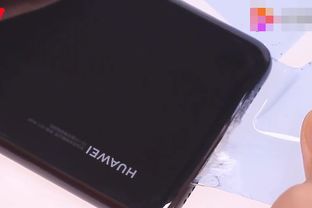 怎么拆开手机后盖华为